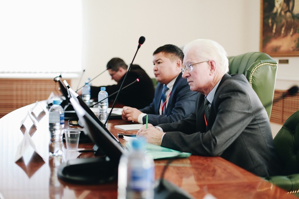 '����� � ���������������� ����': ������������� ������