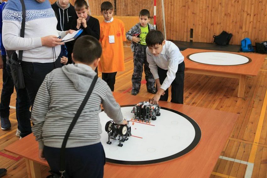 Соревнования по робототехнике Соревнования по робототехнике