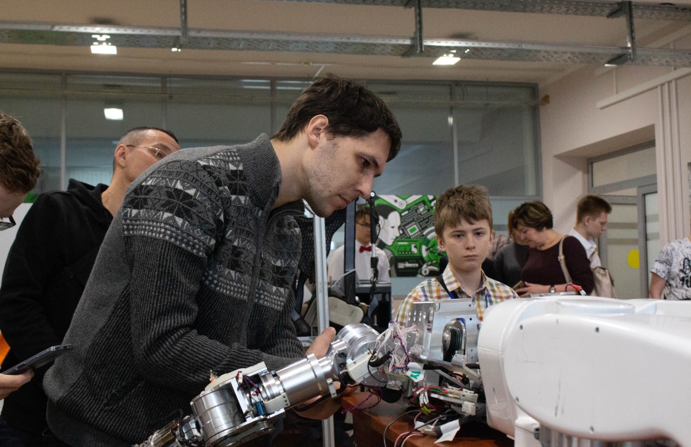 IX ������������� (� ������������� ��������) ����������� �������� ��. �.�. ������������