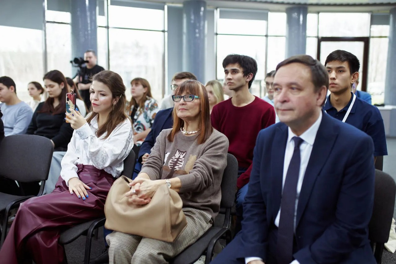 Конфликтологи на интенсиве Конфликтологи на интенсиве