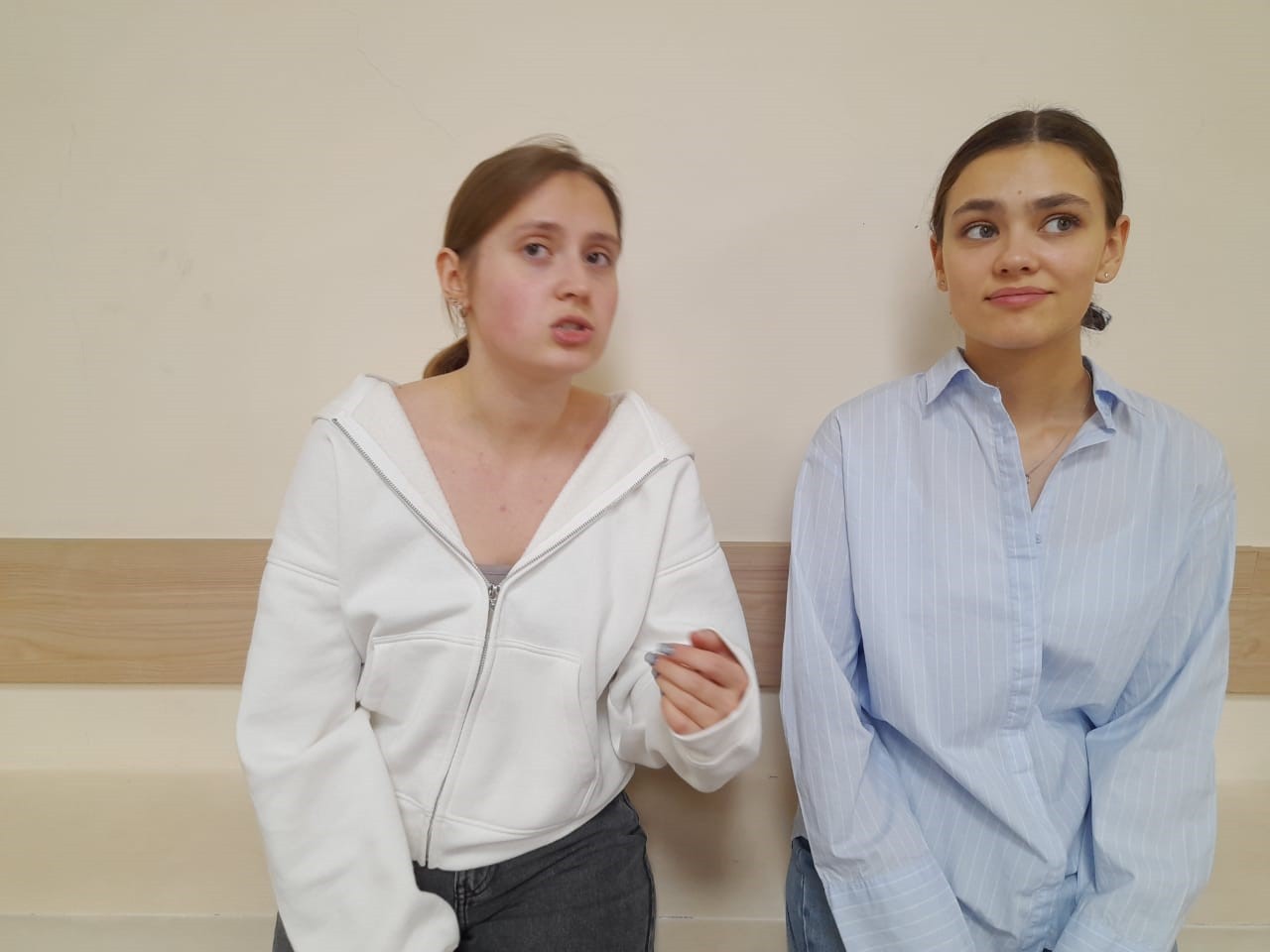 Студенческий театр ИПО 'ТРИУМФ' готовится к выступлению на Конкурсе Студенческий театр ИПО 'ТРИУМФ' готовится к выступлению на Конкурсе