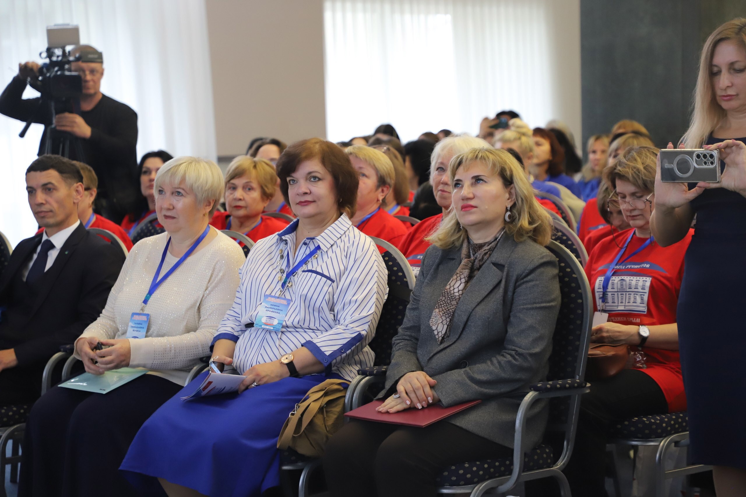 Профессор ВШИЯиП приняла участие в X юбилейном Съезде русистов Республики Крым Профессор ВШИЯиП приняла участие в X юбилейном Съезде русистов Республики Крым