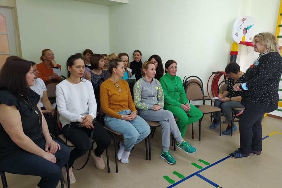 'Школа мяча' для инструкторов по физической культуре ДОО в рамках курсов повышения квалификации 'Школа мяча' для инструкторов по физической культуре ДОО в рамках курсов повышения квалификации