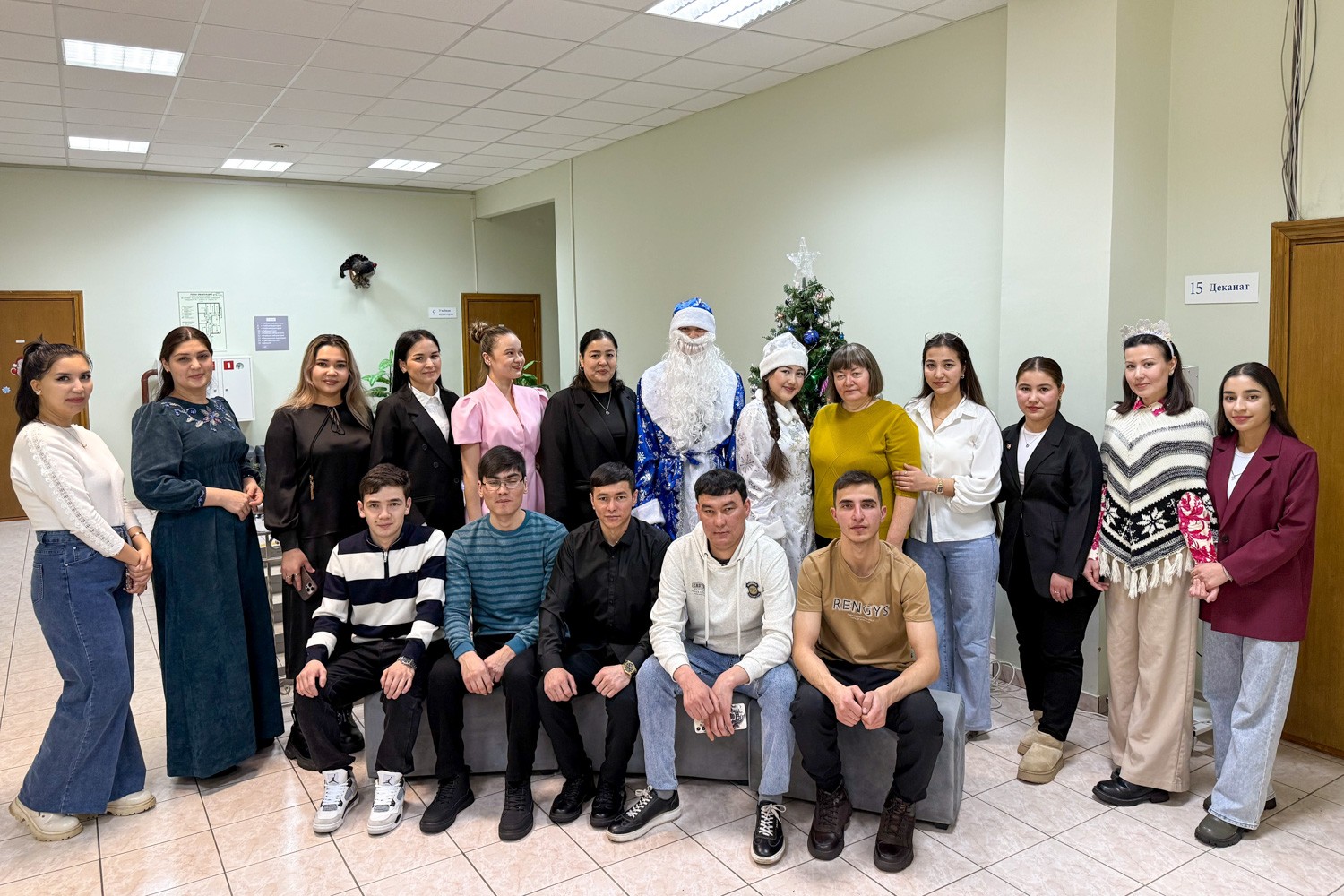 В группе е3120 состоялся 'Фестиваль новогодних культур' В группе е3120 состоялся 'Фестиваль новогодних культур'