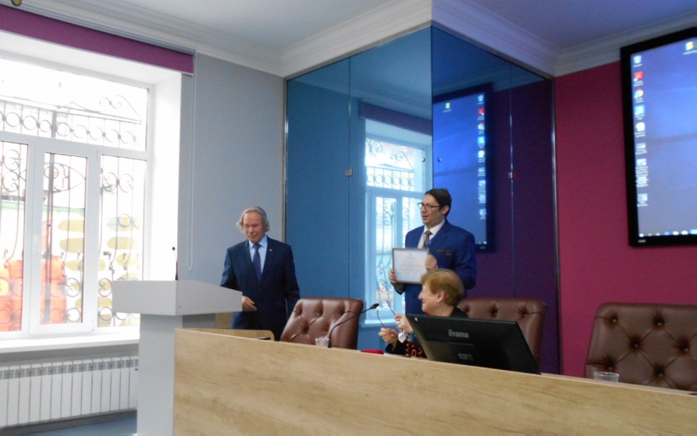 История исторической науки и ее актуальное состояние ? в центре внимания профессионального сообщества История исторической науки и ее актуальное состояние ? в центре внимания профессионального сообщества