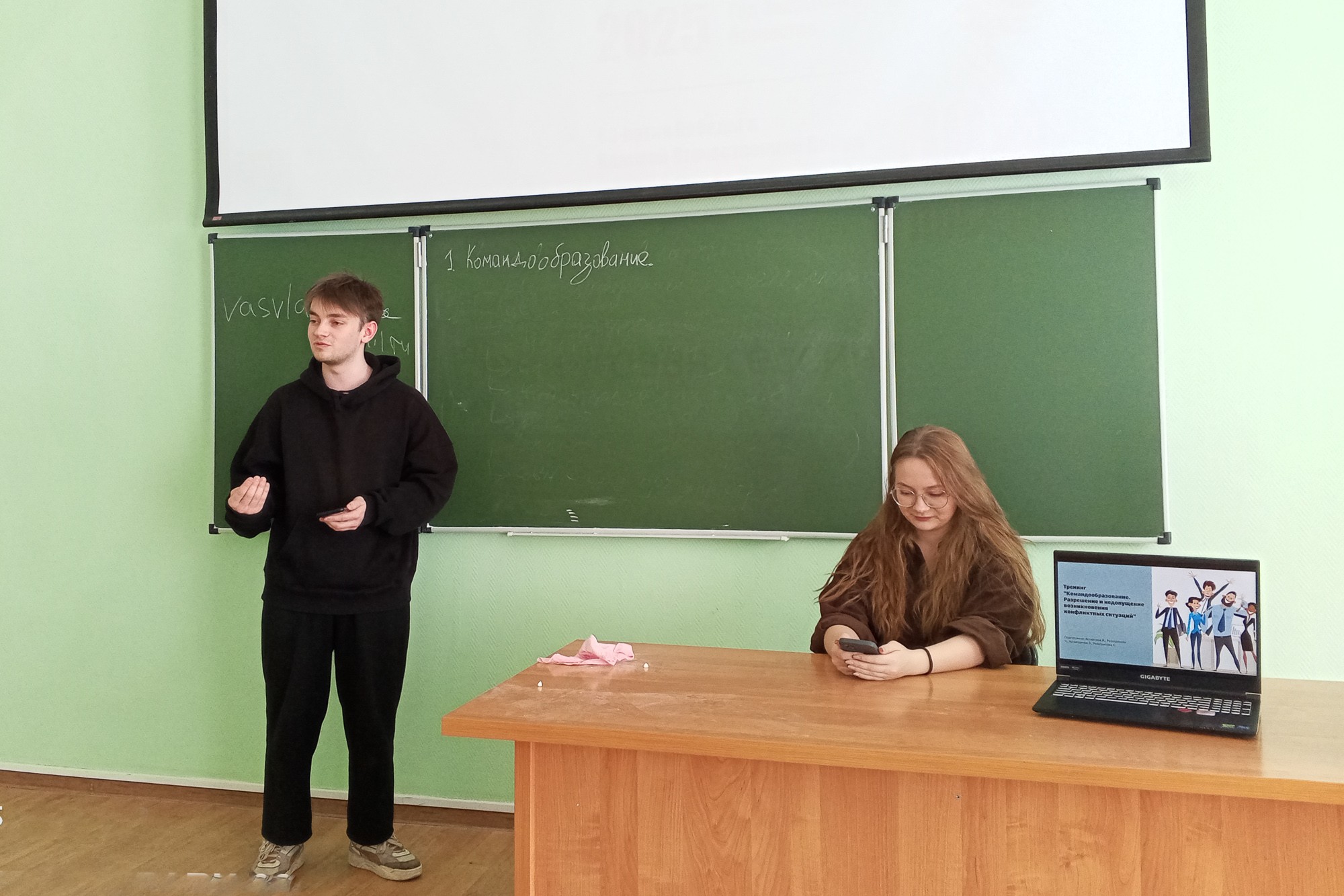 Прошел кураторский час, посвященный 80-летию Великой Победы Прошел кураторский час, посвященный 80-летию Великой Победы