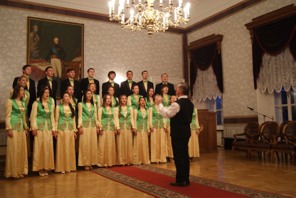 ����������