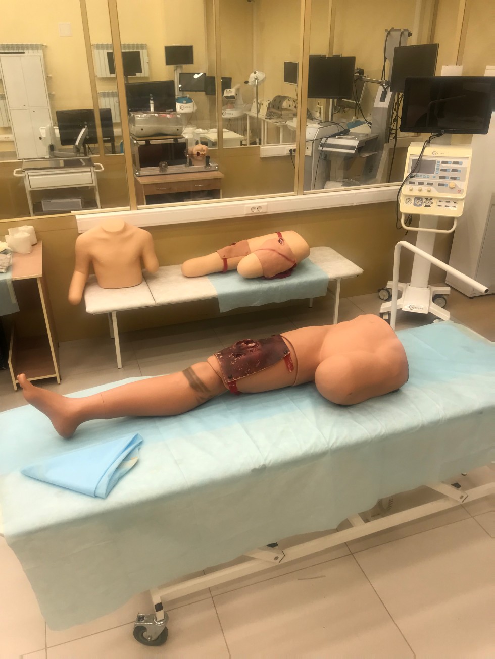 ����������