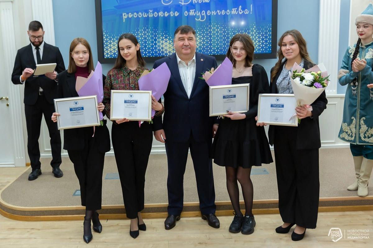 25 ������ ������ ������� ��������� � �������� ���