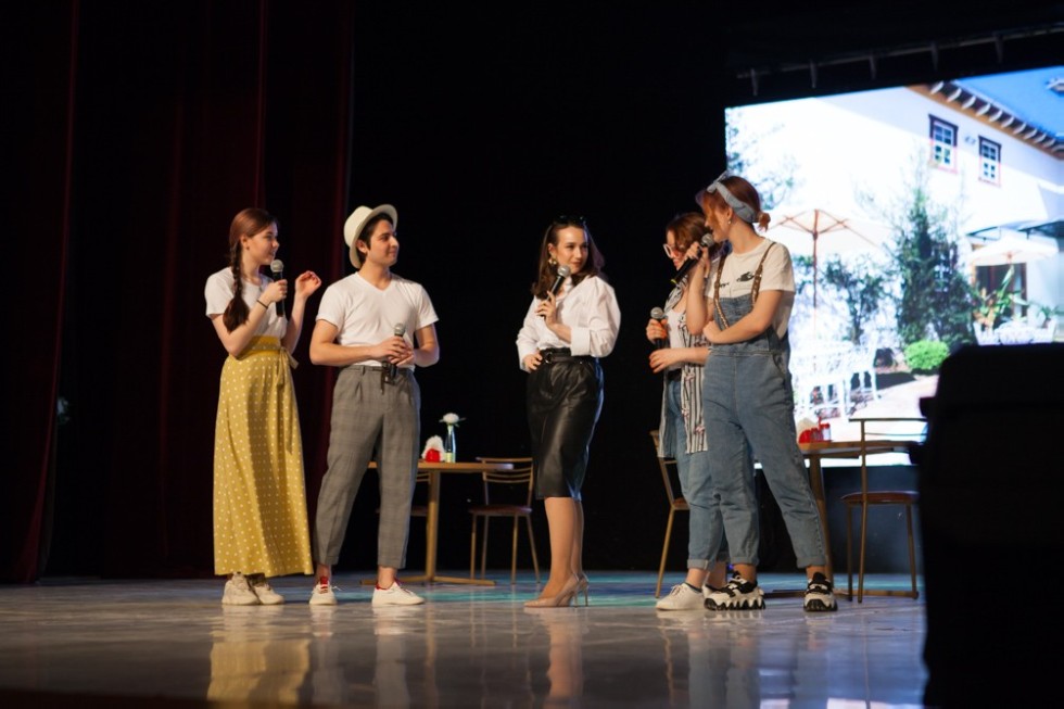 Невероятная 'MAMMA MIA!' отгремела на гала-концерте 'Студенческой весны 2021' Невероятная 'MAMMA MIA!' отгремела на гала-концерте 'Студенческой весны 2021'