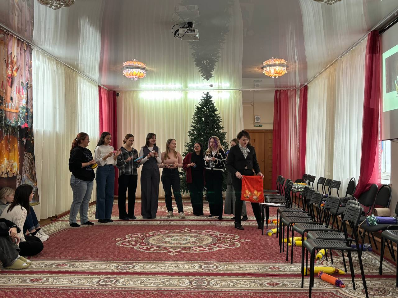 Студенты 17.1-319 группы на практическом занятии в МБДОУ № 311 г. Казани Студенты 17.1-319 группы на практическом занятии в МБДОУ № 311 г. Казани