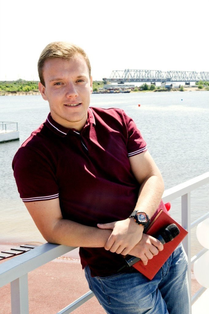 Алексей Анисимов, студент 4 курса КФУ победил в номинации 'Журналист года' Алексей Анисимов, студент 4 курса КФУ победил в номинации 'Журналист года'