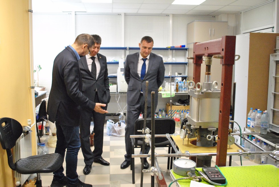 ��� �������� ������������ �������� ������ ��� '��������'