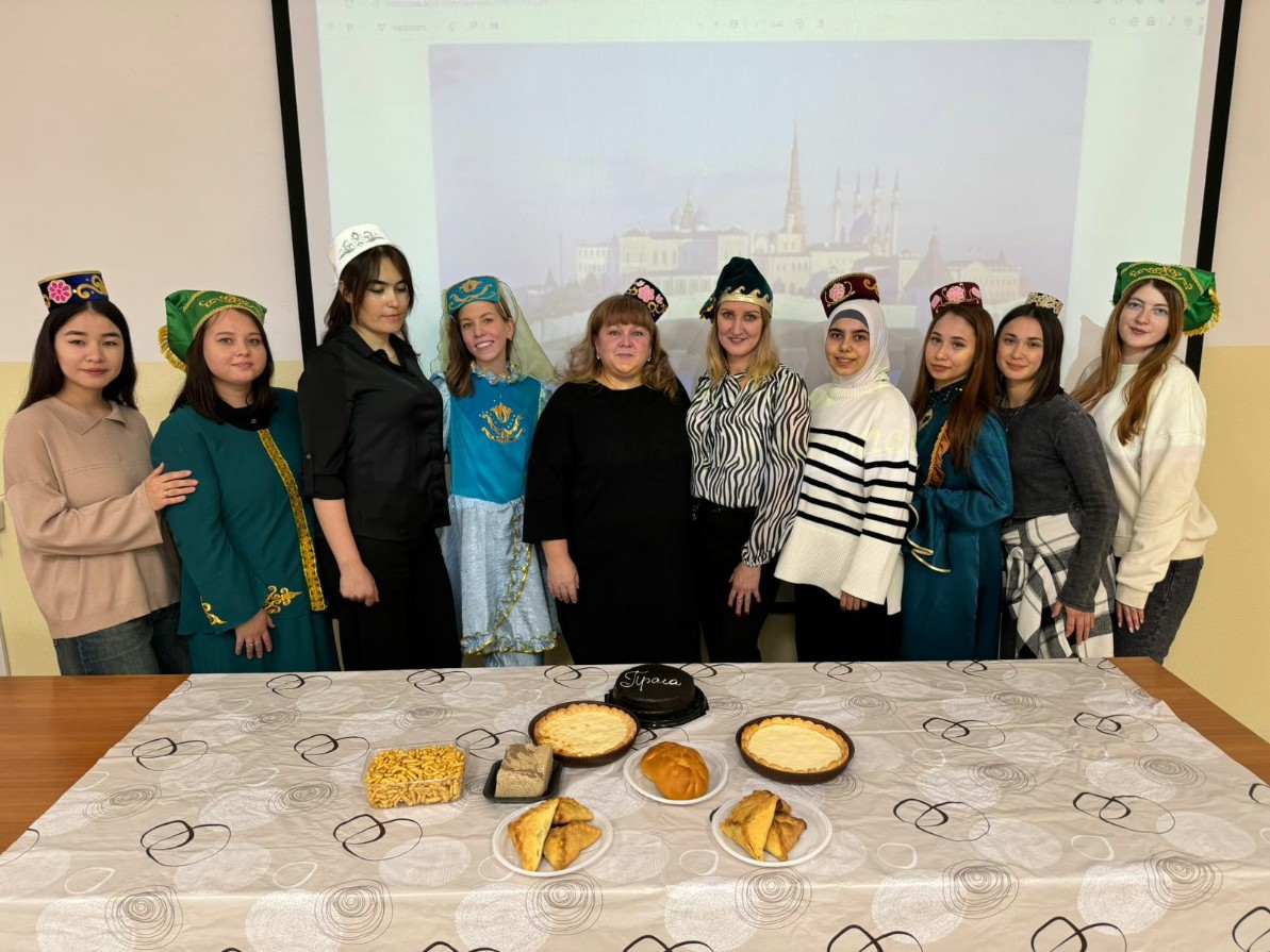 Студенты приняли участие в мероприятии, посвящённом 'Дню народного единства' Студенты приняли участие в мероприятии, посвящённом 'Дню народного единства'