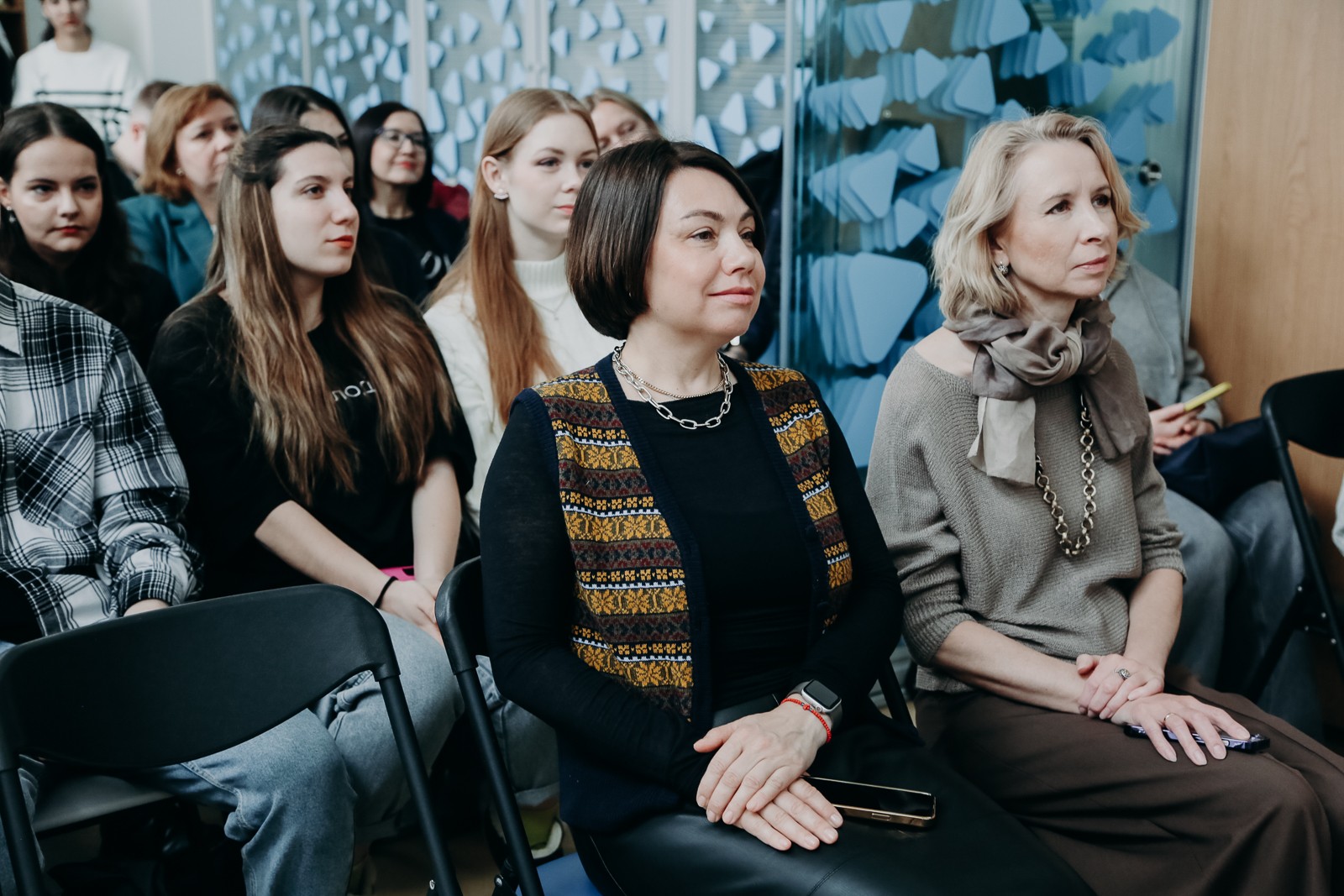 � ����������� ��������� � ������������������� ���������� �� ���������� ������� ����������