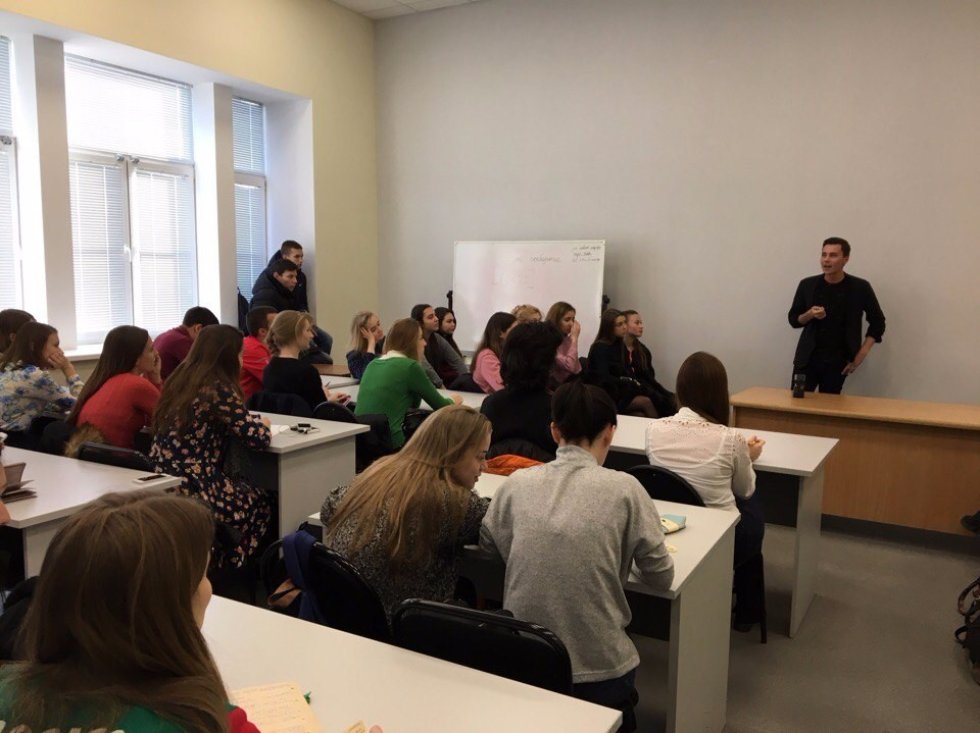 Игорь Севрюгин: 'Традиционного понятия СМИ сегодня не существует' Игорь Севрюгин: 'Традиционного понятия СМИ сегодня не существует'