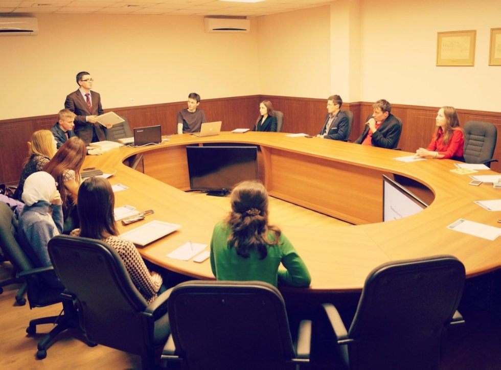 'Гыйлем' ? фикердәшләр очрашу урыны 'Гыйлем' ? фикердәшләр очрашу урыны