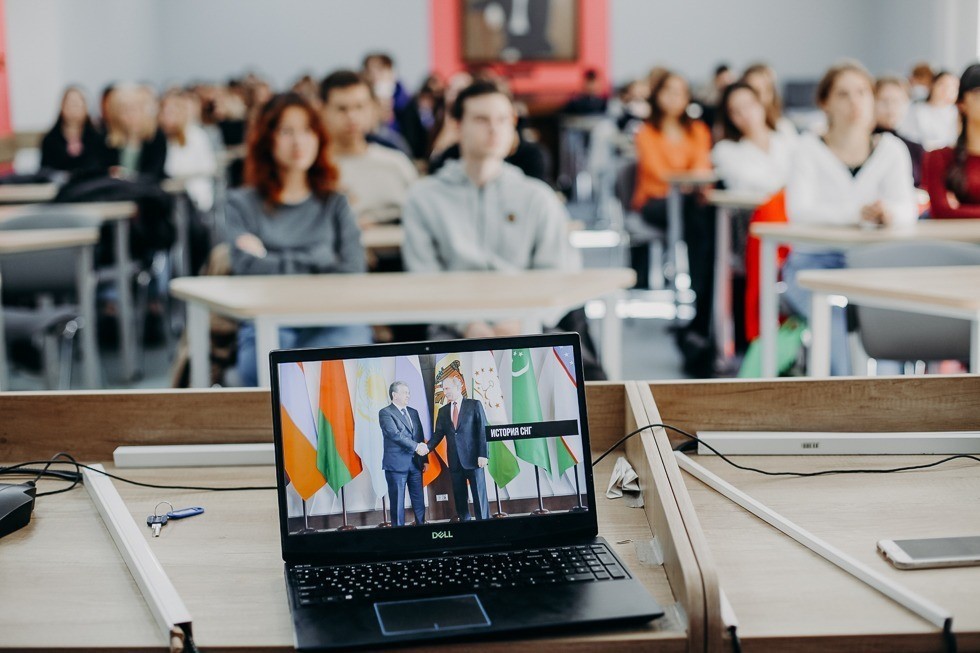 В ИМО прошло мероприятие, посвященное 30-летию СНГ В ИМО прошло мероприятие, посвященное 30-летию СНГ