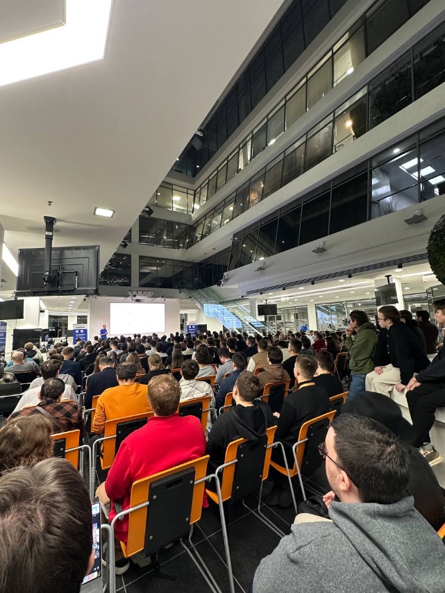 Студенты ИВМиИТ КФУ приняли участие в конференции PGMeetup.KZN 2025 Студенты ИВМиИТ КФУ приняли участие в конференции PGMeetup.KZN 2025