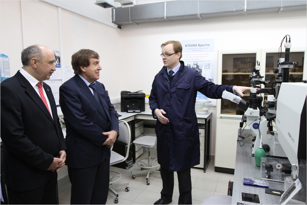 Ренад Сагдеев: ?В Казанском университете происходят колоссальные изменения? Ренад Сагдеев: ?В Казанском университете происходят колоссальные изменения?