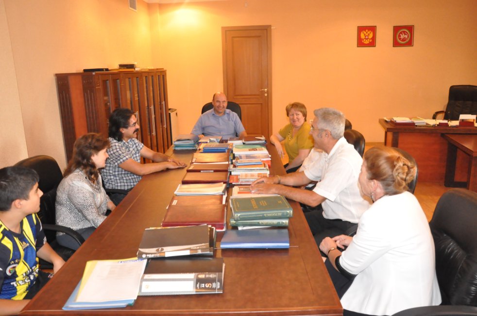 Төркия галимнәре КФУ ның Филология һәм сәнгать институты белән кызыксына Төркия галимнәре КФУ ның Филология һәм сәнгать институты белән кызыксына