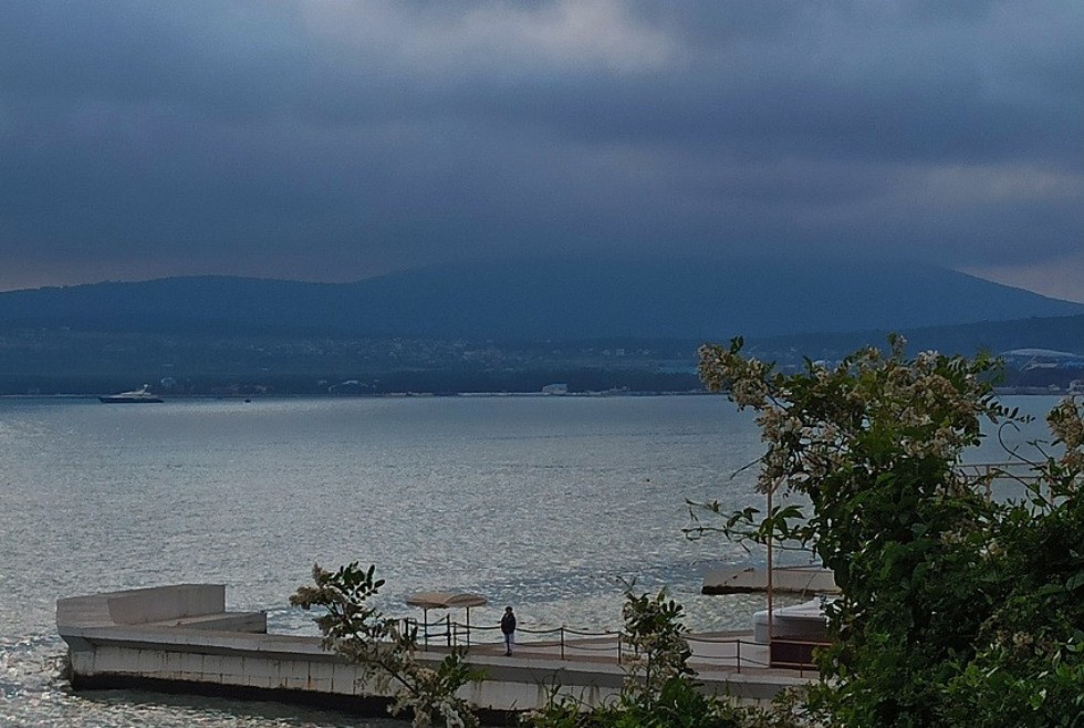 Международная школа-конференция 'Комплексный анализ и его приложения' Международная школа-конференция 'Комплексный анализ и его приложения'