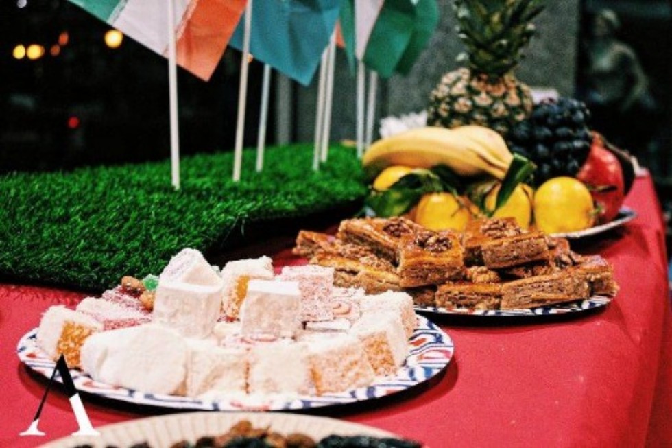 ���������������� ��������� ���  Bonjour, mon cher ami!