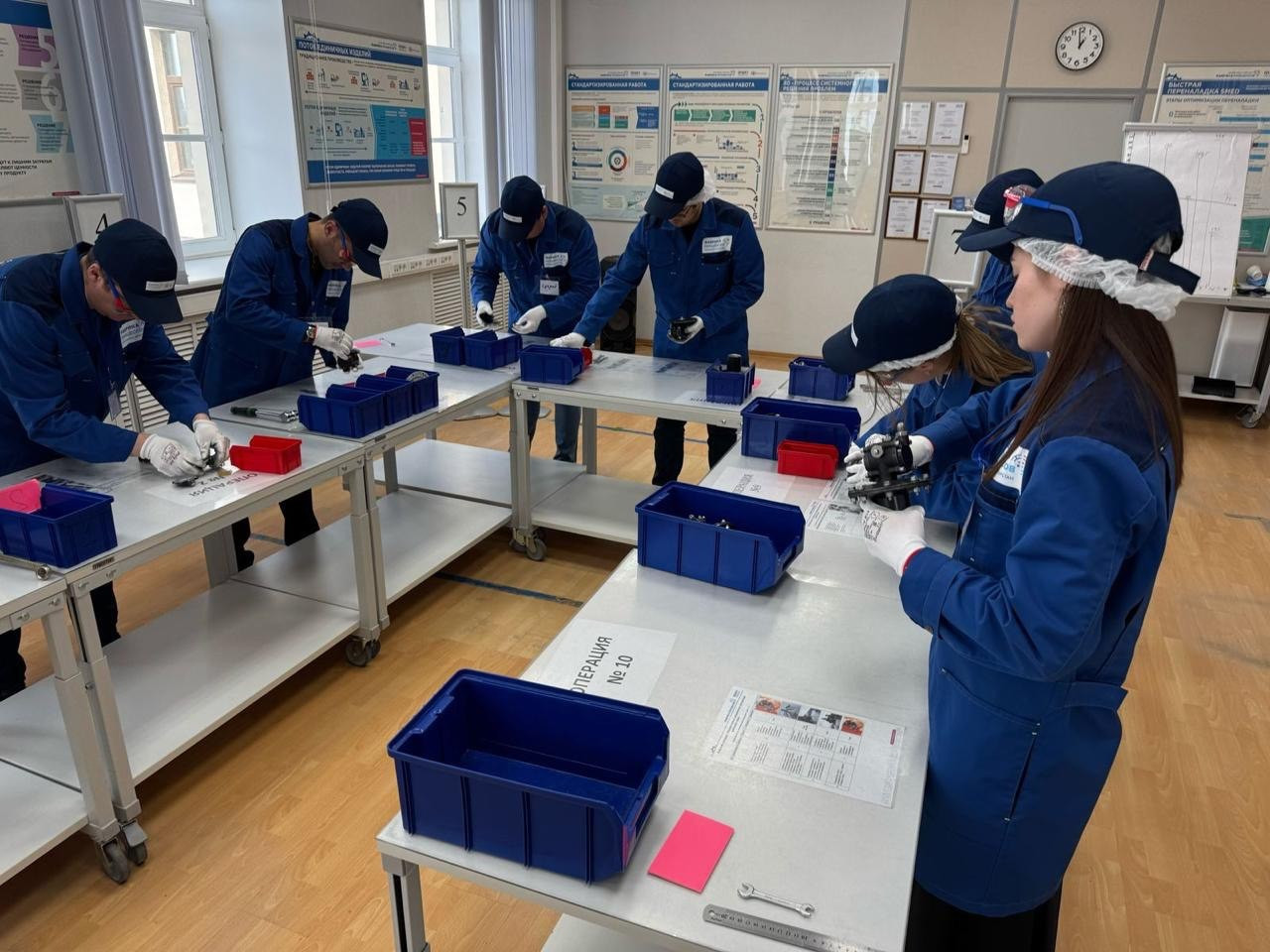 Practice-oriented training at the Process Factory