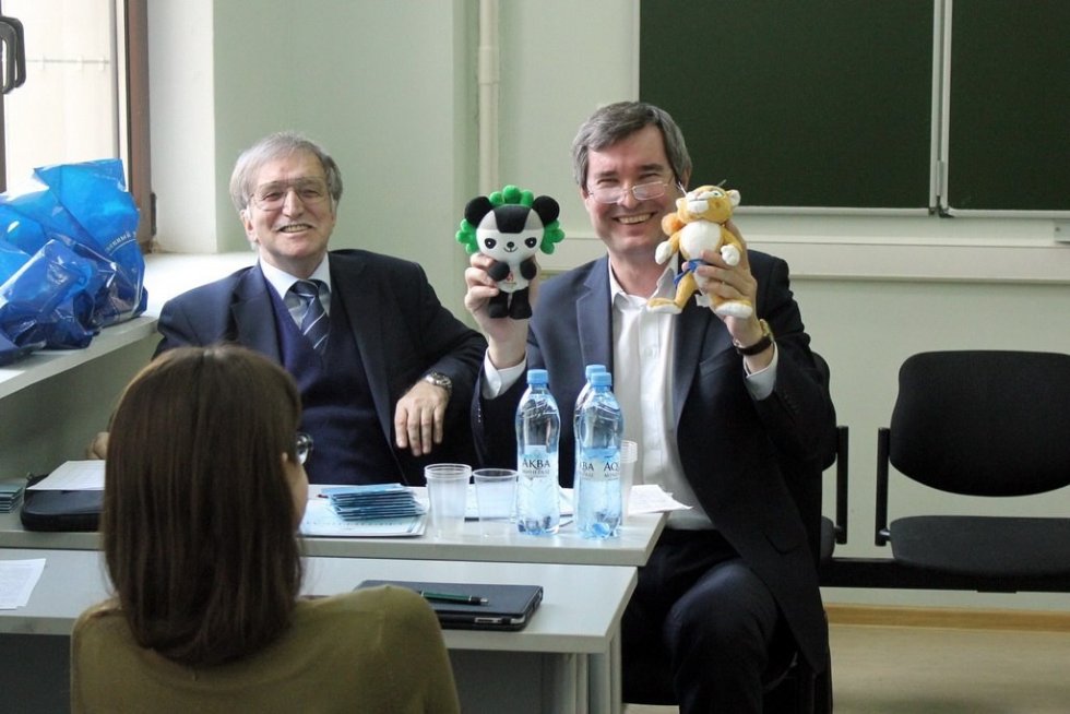 Политологи КФУ приняли участие в международной конференции 'Ломоносов ? 2014' Политологи КФУ приняли участие в международной конференции 'Ломоносов ? 2014'