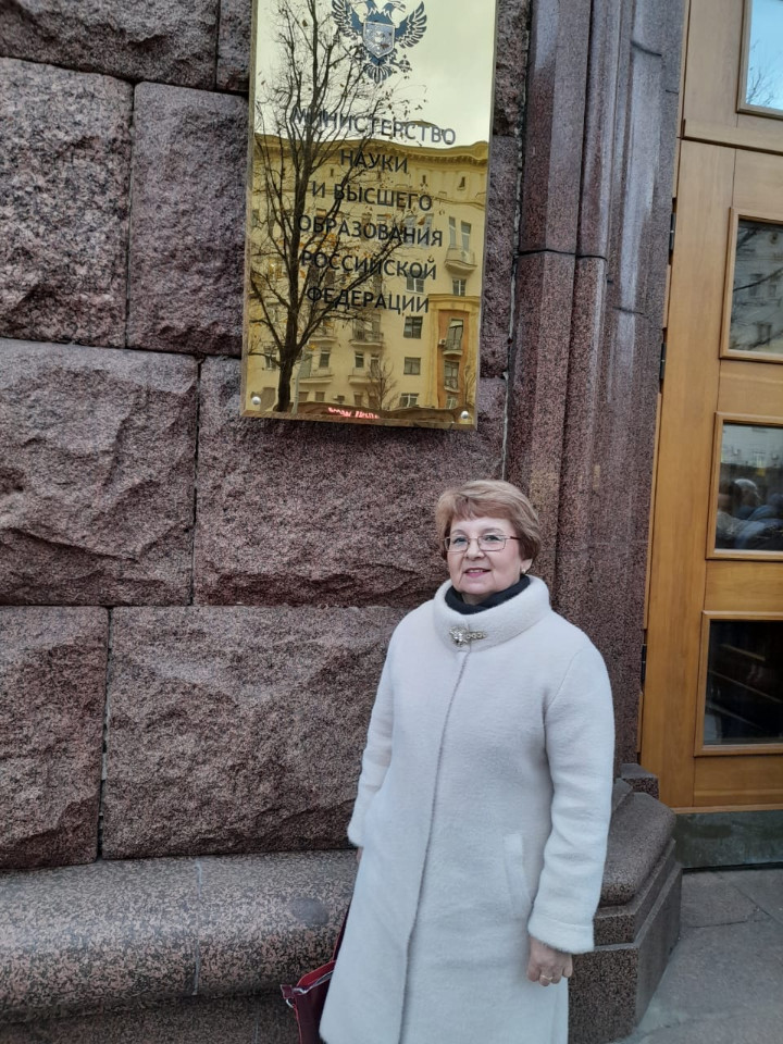 ����� ������������� �������������� ������ '��� ������ ? ��� ������'