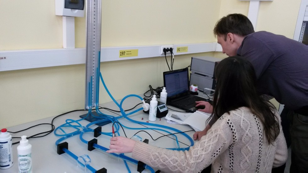 Lecture course 'Physics' for pre-medical students Lecture course 'Physics' for pre-medical students