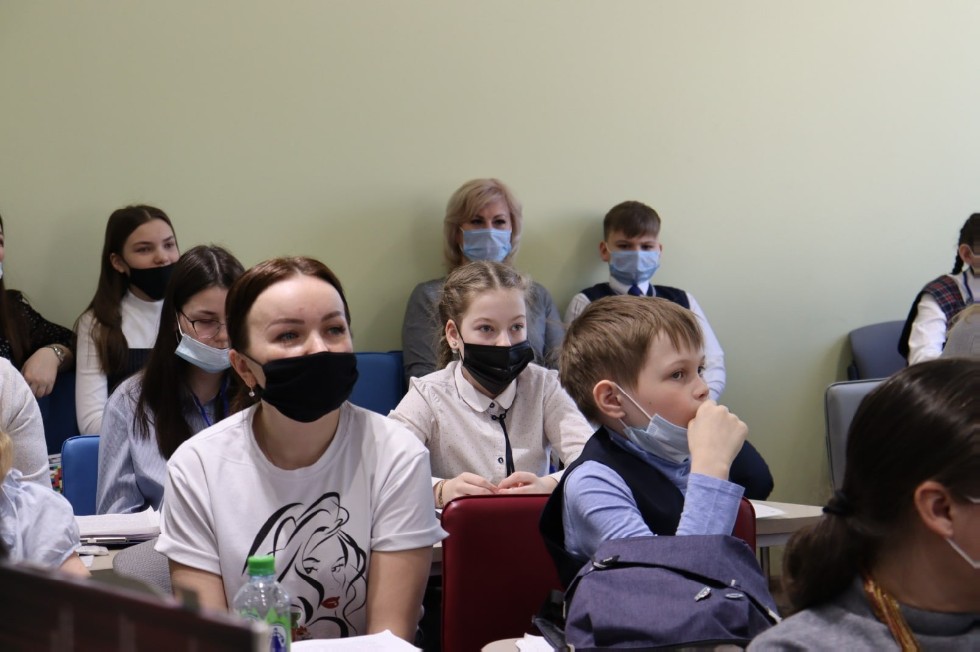 ДОСТОЙНАЯ СМЕНА ДОСТОЙНАЯ СМЕНА