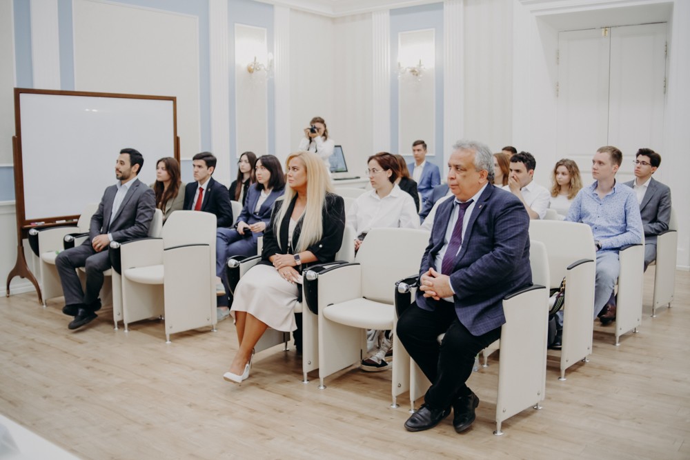 Студенты МГИМО поделились впечатлениями о Казанском университете ,имо