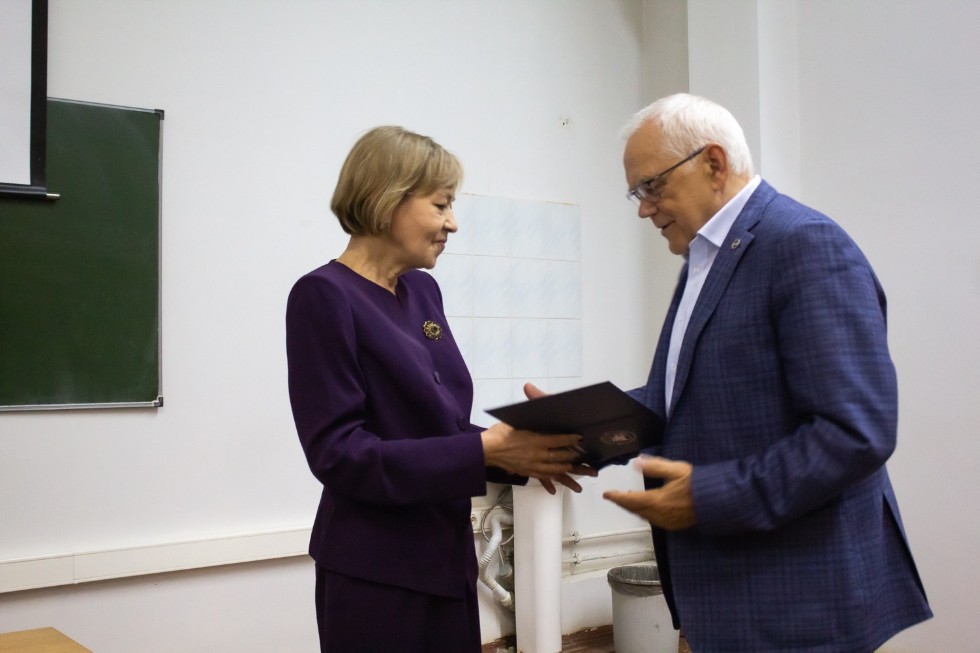 �������� ������������� ����� ������� ������ ��������