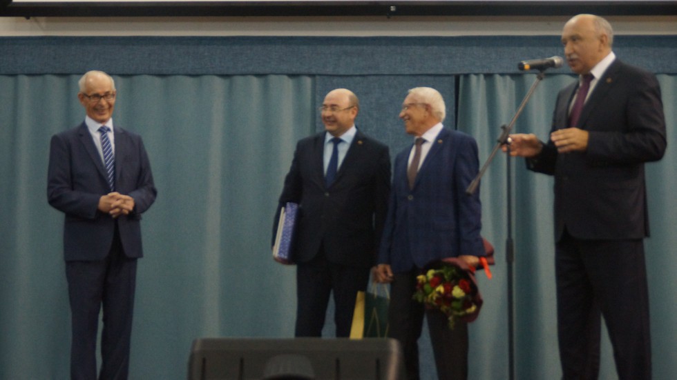 �������ң ����� �ә��ә��