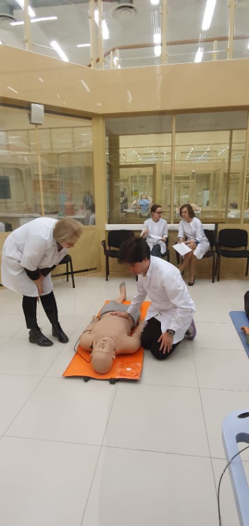 В ноябре 2022 года прошел экзамен на должности среднего медицинского персонала в ИФМиБ КФУ В ноябре 2022 года прошел экзамен на должности среднего медицинского персонала в ИФМиБ КФУ