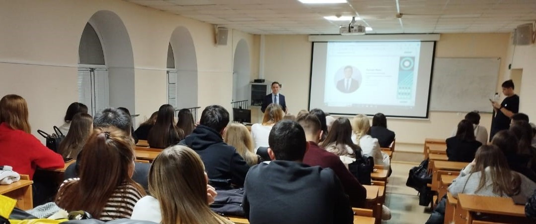 ����� ������ ������� �� ���������� 2 ����� ������������� 