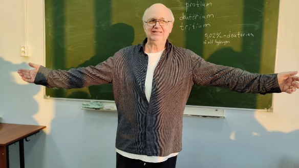 В рамках курса философии студенты элегантного возраста прослушали лекцию, посвященную метафизике любви В рамках курса философии студенты элегантного возраста прослушали лекцию, посвященную метафизике любви