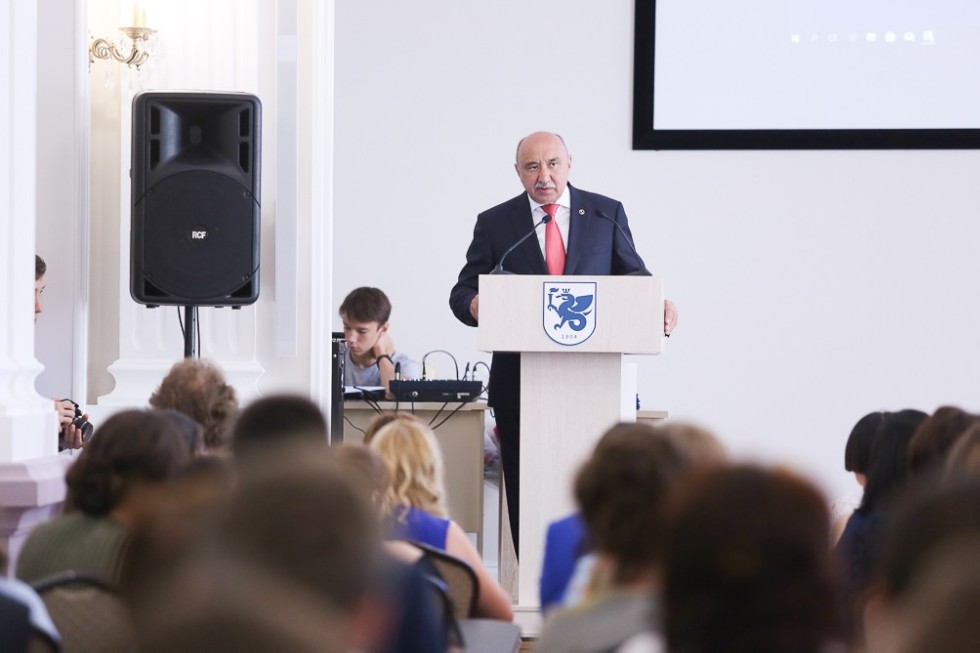Apple orchard planted to celebrate first graduation of medical doctors in 88 years Apple orchard planted to celebrate first graduation of medical doctors in 88 years