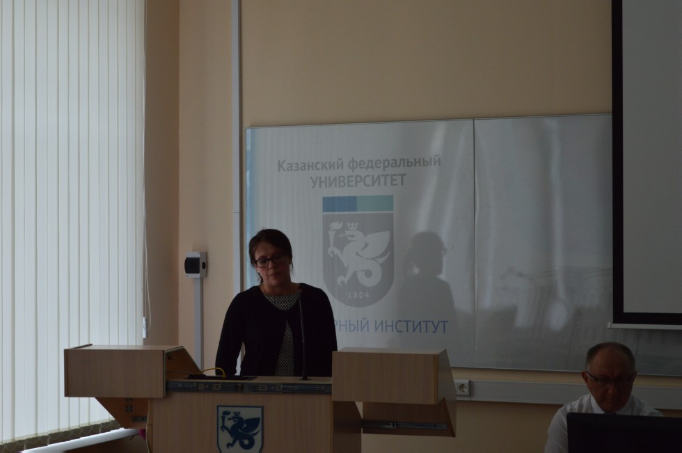 �������-����������� '���������� ���������' �� '���������' (�. ������) � ��� '�����������������-�������'(�. ������)