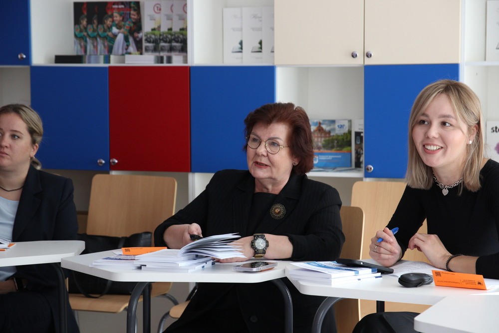 IX ������������ ������: ������� ����, ��������������� ����� (����)