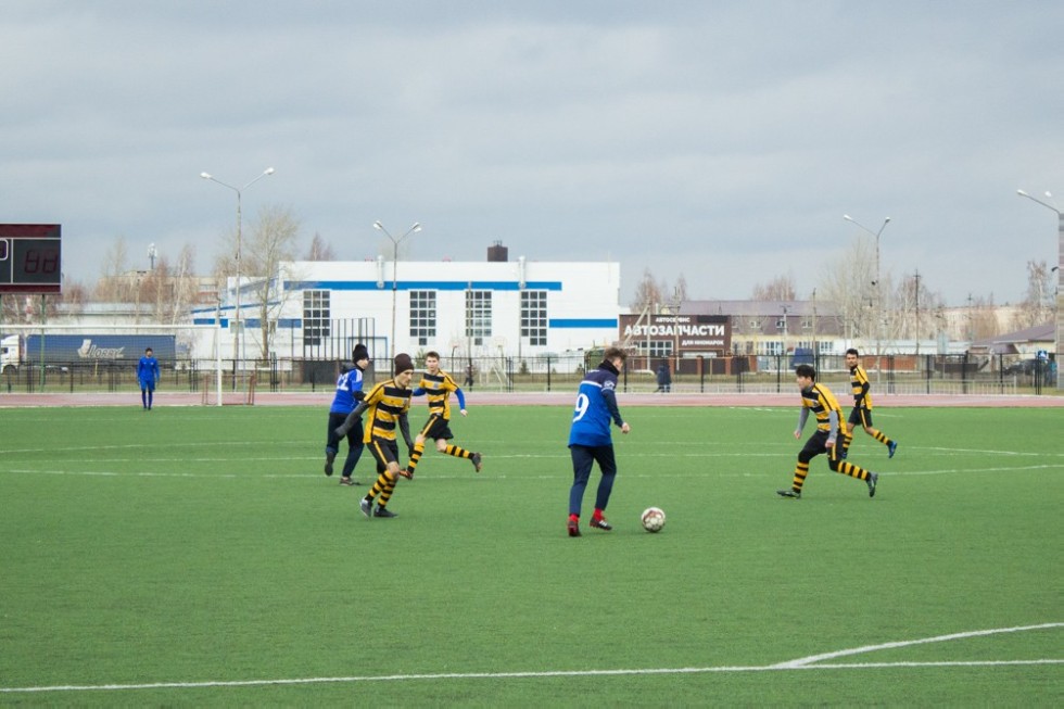 Команда Елабужского института КФУ вышла в плей-офф студенческой футбольной лиги Команда Елабужского института КФУ вышла в плей-офф студенческой футбольной лиги