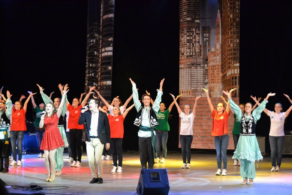 15 ������� �� '��� �������������' ��������� �������� ��������� � �������� � �������� ��������� � ��������