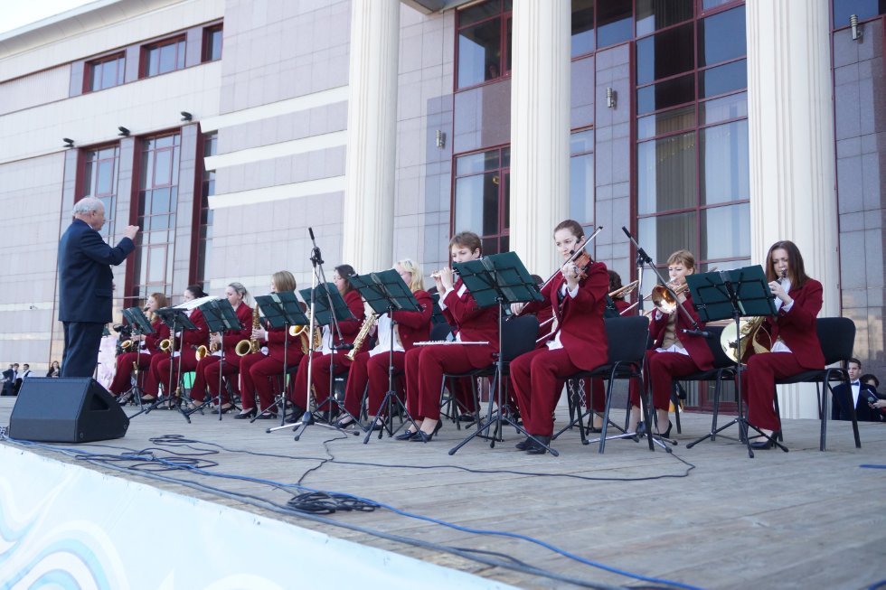 ���������� ������������� ����������� '������� �������� �����', ����������� 115-����� �� ��� �������� ������ ��������� � 10-����� �� ��� �������� ��������� �����������