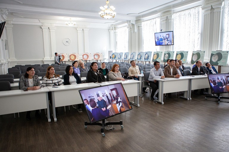 FerSU teachers were presented with certificates of advanced training FerSU teachers were presented with certificates of advanced training