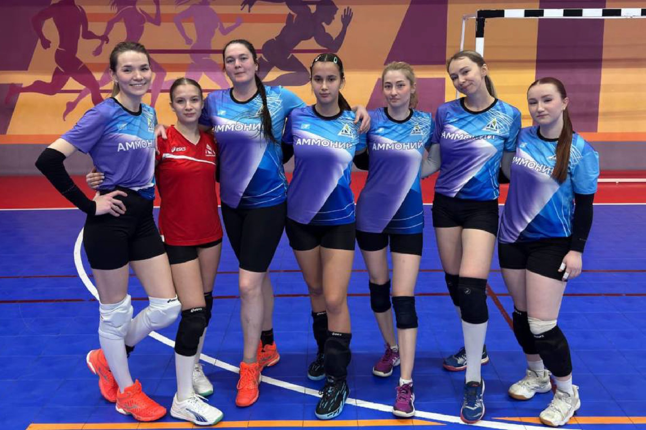 Женская волейбольная команда Елабужского института КФУ одержала две победы в финале Кубка 'Динамо' Женская волейбольная команда Елабужского института КФУ одержала две победы в финале Кубка 'Динамо'