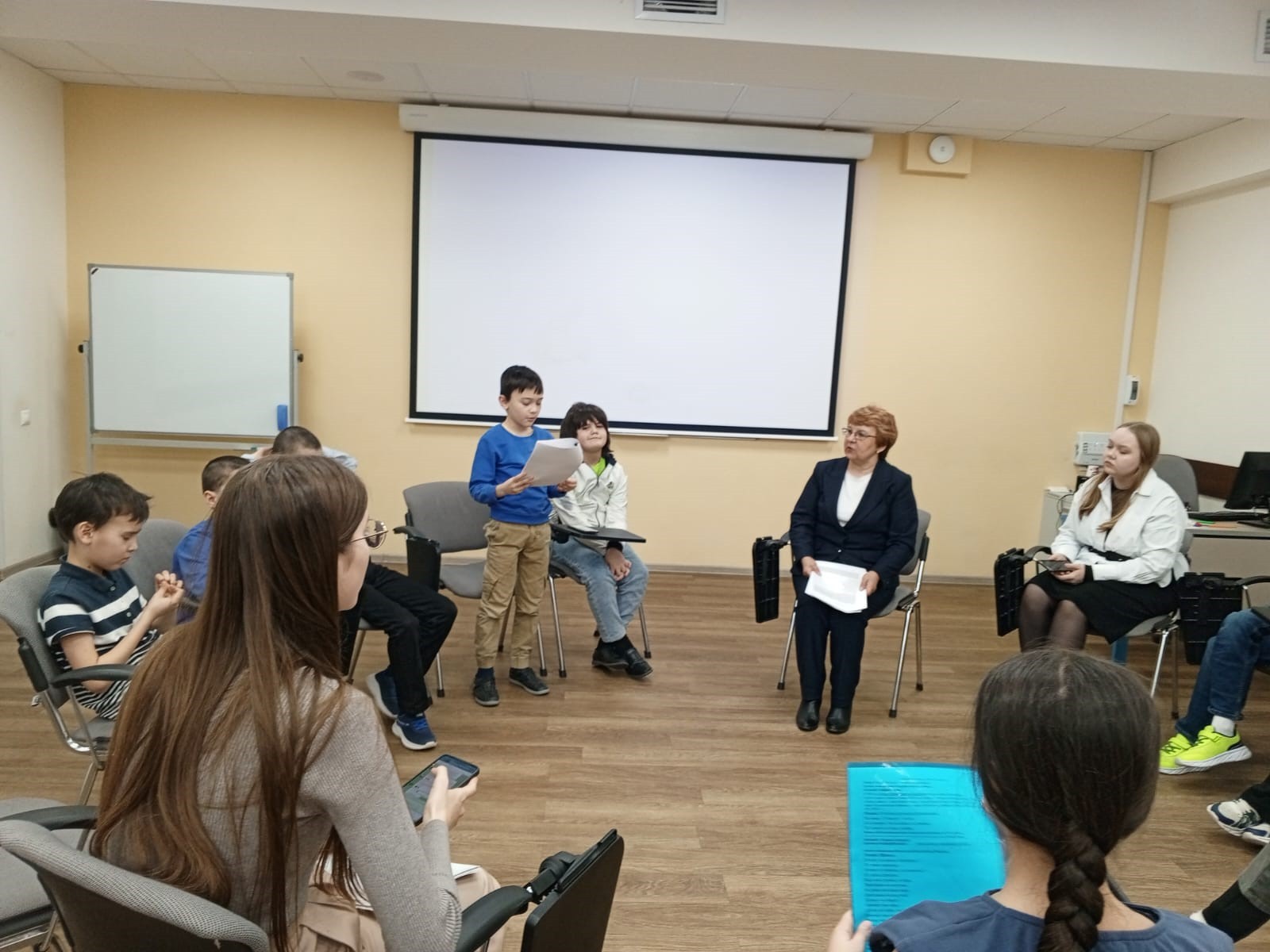 ��������� ��������� � ������� ������ ��� '������'. ������������ 80-����� ������� ������, ���� ��������� ��������� � ���������� ���������, ��� ������ 9 ���, 220-����� ���������� ������������