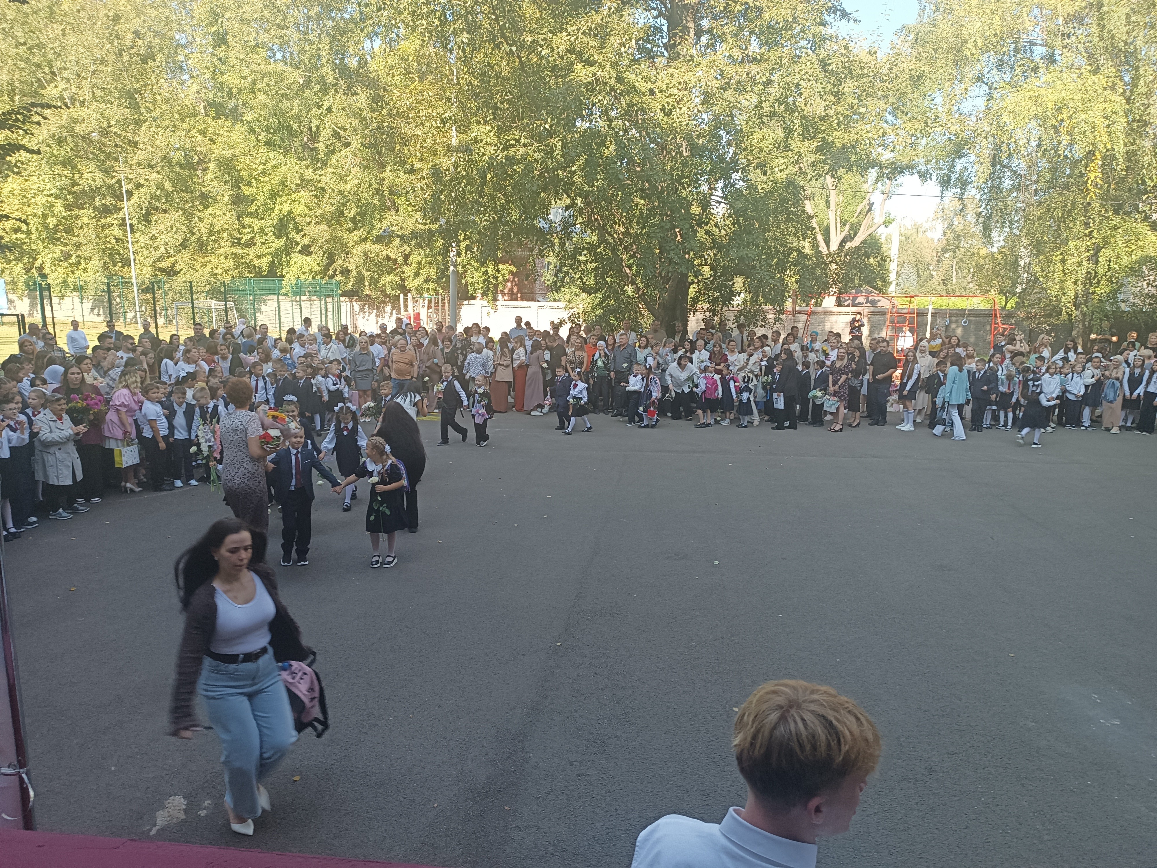 Праздник 'День знаний 1 сентября' в Гимназии 126 и в Институте психологии и образования КФУ Праздник 'День знаний 1 сентября' в Гимназии 126 и в Институте психологии и образования КФУ