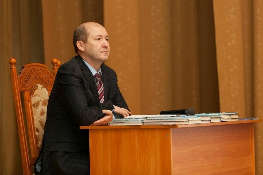 21 ноября в Елабужском институте КФУ прошла V Всероссийская научно-практическая конференция школьников и студентов 'Татарский язык, литература и история: прошлое, настоящее и будущее'. 21 ноября в Елабужском институте КФУ прошла V Всероссийская научно-практическая конференция школьников и студентов 'Татарский язык, литература и история: прошлое, настоящее и будущее'.