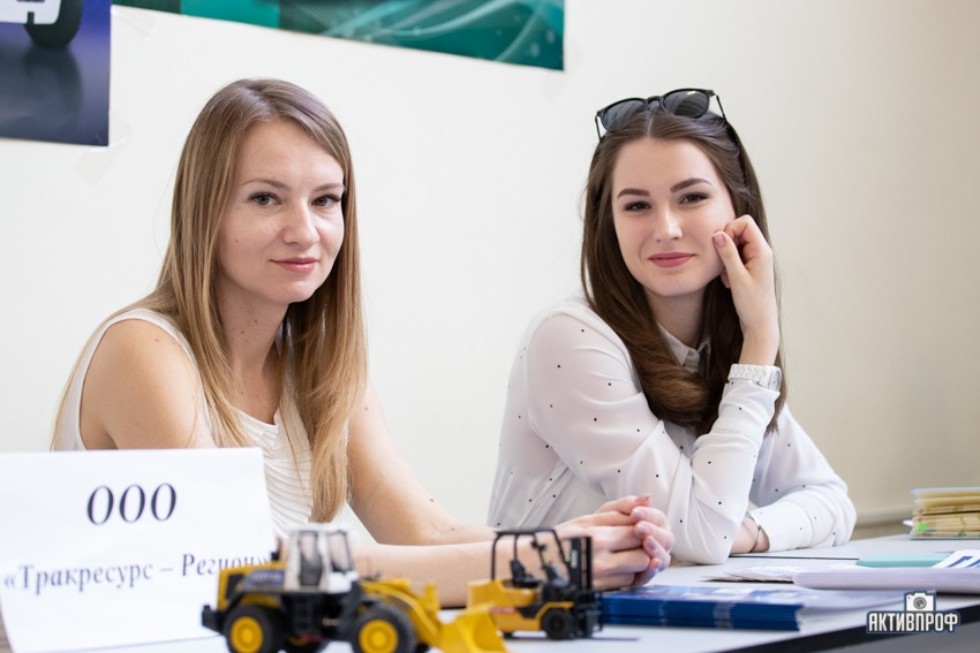 ��� ��� � 